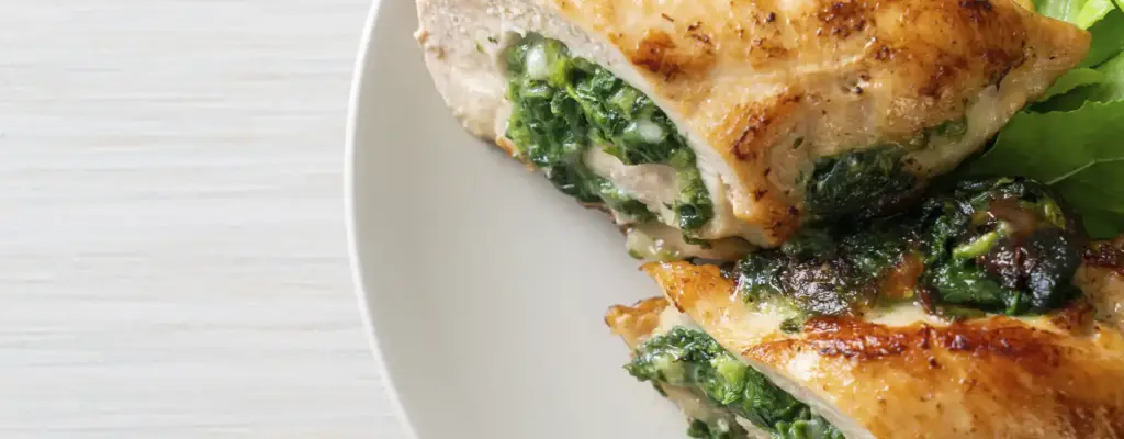 Pechugas de Pollo Rellenas de Queso Crema y Espinacas